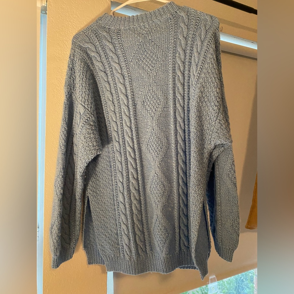 Knitted sweater - Picture 2 of 3